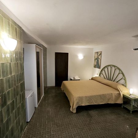 Hotel Golfo Azzurro Capoliveri  Exteriör bild